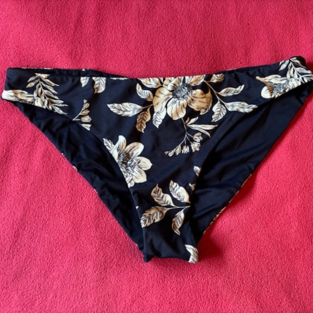 2/$25 Ardene Navy & White Floral Bikini Bottom Ladies Size M